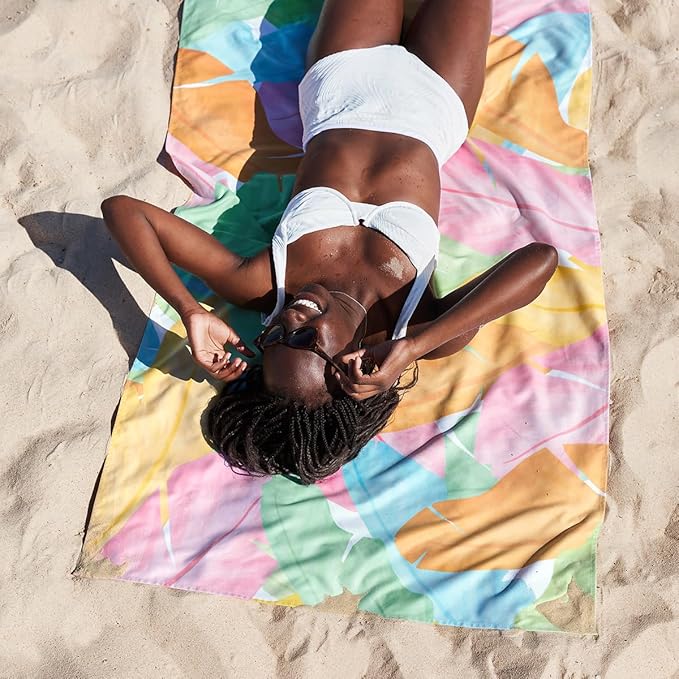 Dock & Bay Beach Towel - Quick Dry, Sand Free - Compact, Lightweight - 100% Recycled - Includes Bag - Sugar Palms - Large (160x90cm, 63x35)