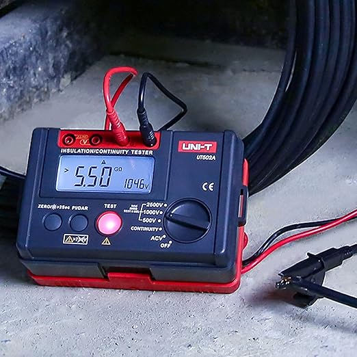 UNI-T 2500V Insulation Megger Tester Megohmmeter, Ground Resistance Tester Meter 0 Megohm to 20GΩ with AC 500V/1000V Testing Voltage & LCD Display Backlight(UT502A)