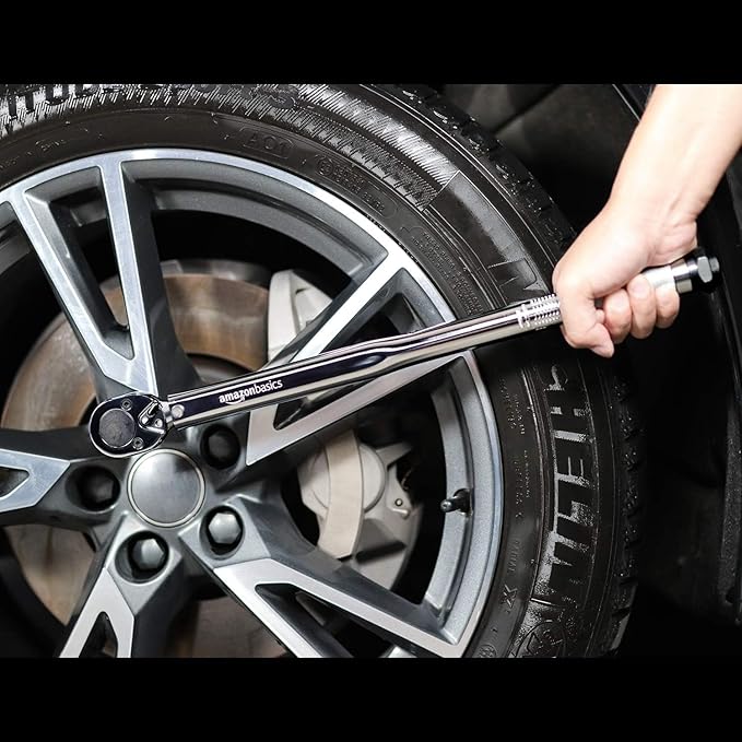 Amazon Basics 1/2-Inch Drive Click Heavy-Duty Torque Wrench - 25-250 foot-lb, 33.9-338.9 Nm