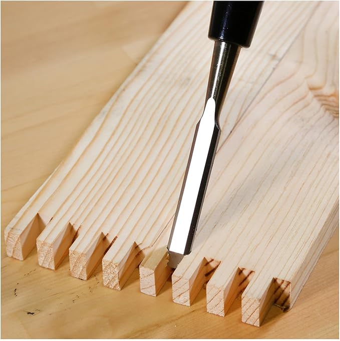 Buck Brothers 120104BC 5/8" Wood Chisel Made in USA, For Paring and Finishing Cuts in Carpentry and Woodworking, Tempered Tool Steel Blade, Mallet-Safe Handle