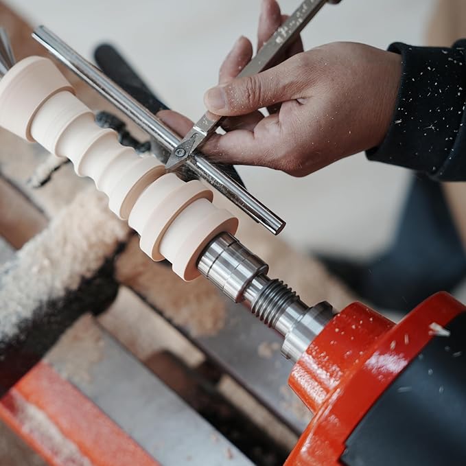 Overall length:18 3/4". Carbide Tipped Detailer Chisel For Woodturning, Beech handle length: 12 1/2", Tool bar length: 6 1/4", with 28 * 10 * 2.5mm-35°TCT DIAMOND BLADE.