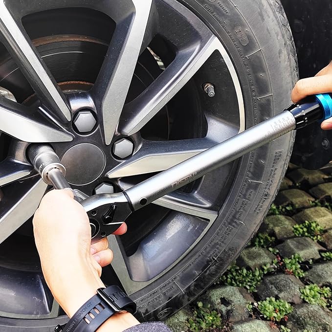 DISEN 3/8-Inch Drive Click Torque Wrench, 15-90 ft.lb/20-120Nm, 72 Tooth Dual-Direction Adjustable Ratchet for Bike, Motorcycle and Car Repair